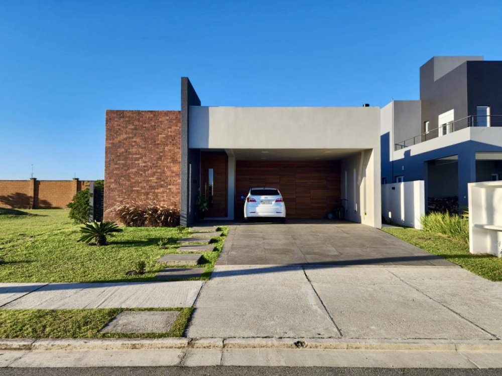 Casa em Condomnio - Venda - Laranjal - Pelotas - RS