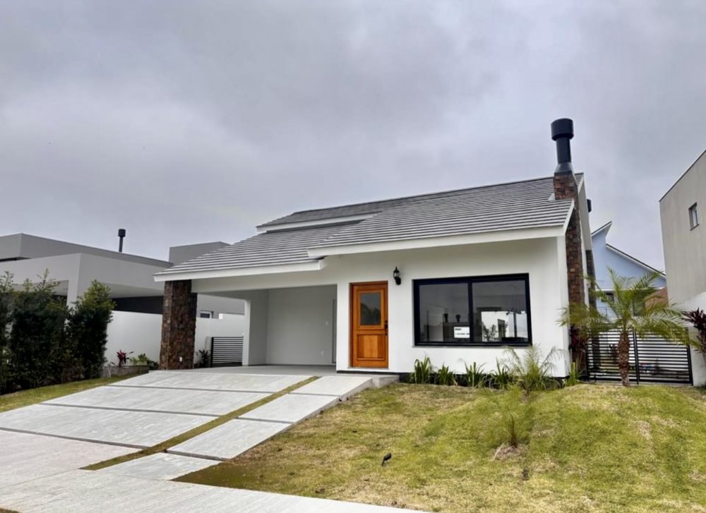 Casa em Condomínio - Venda - Laranjal - Pelotas - RS